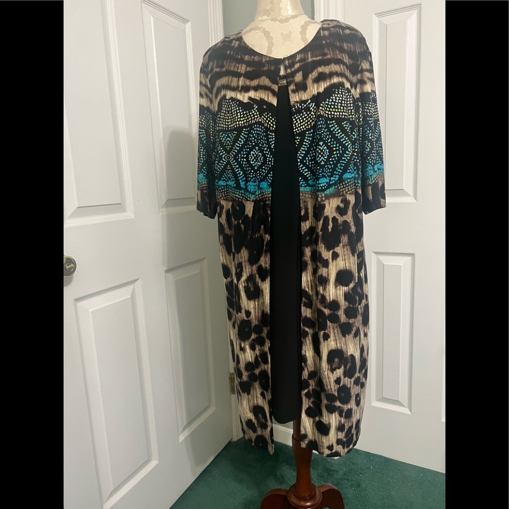 BLACK FRIDAY SALE 
Tiana B Dress and Duster